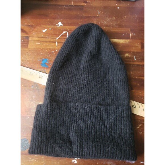 Lisa Yang Ribbed Beanie Hat Black Winter Hat 100% Cashmere - Picture 1 of 6